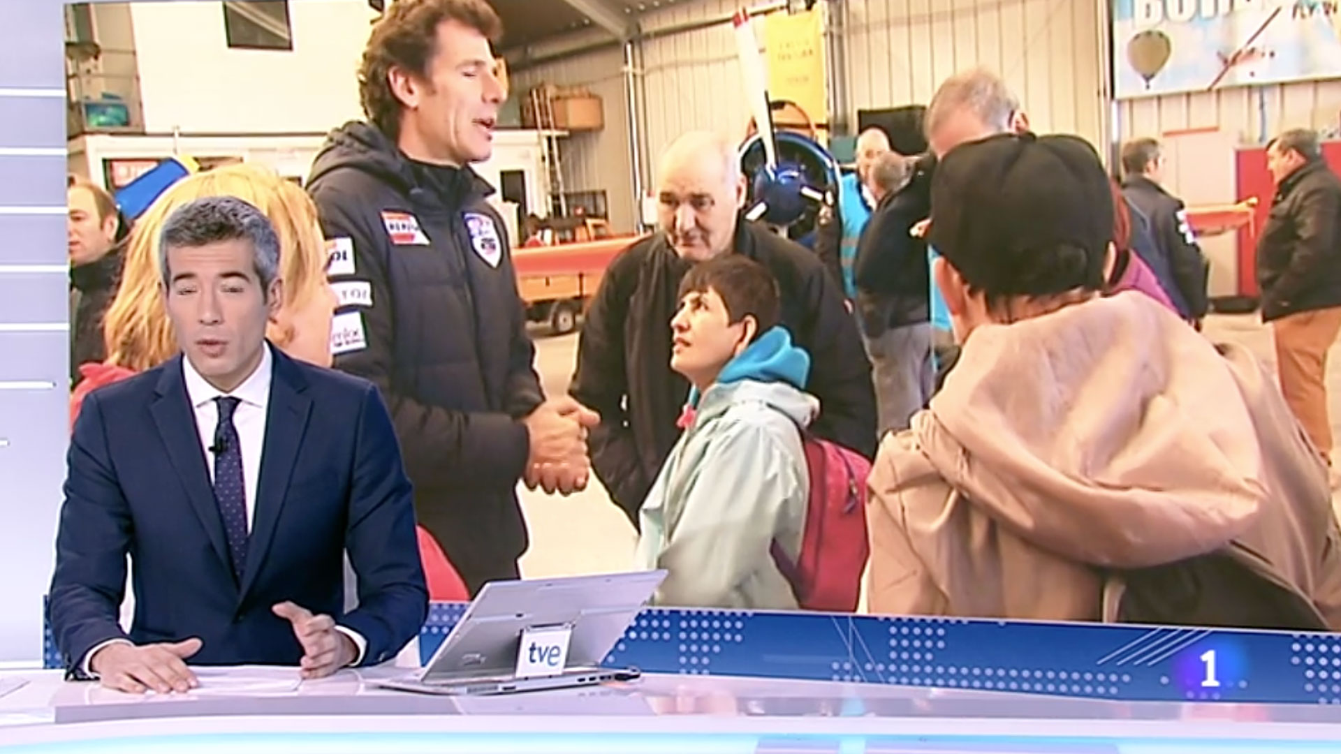 Alas de la Sonrisa en Casarrubios con Juan Velarde T2 TVE 1 Alas de la Sonrisa en Casarrubios con Juan Velarde T2 TVE 1