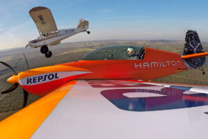 Extra 330lx Hamilton Savage